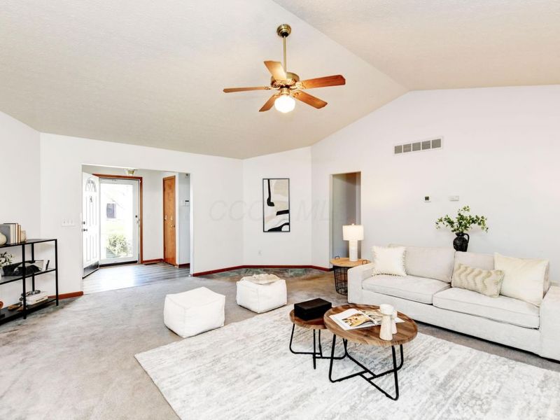 5040 Canyon Grove Drive , Canal Winchester, OH 43110 Photo 8