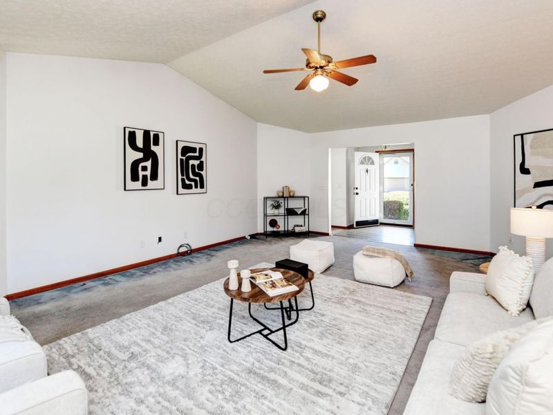 5040 Canyon Grove Drive, Canal Winchester, OH 43110 Photo 9