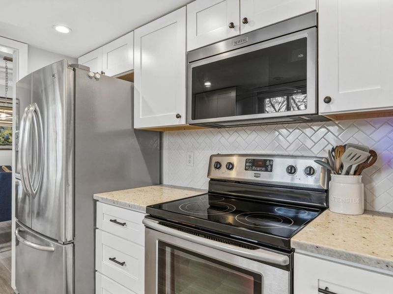 995 Lori Lane, Westerville, OH 43081 Photo 14