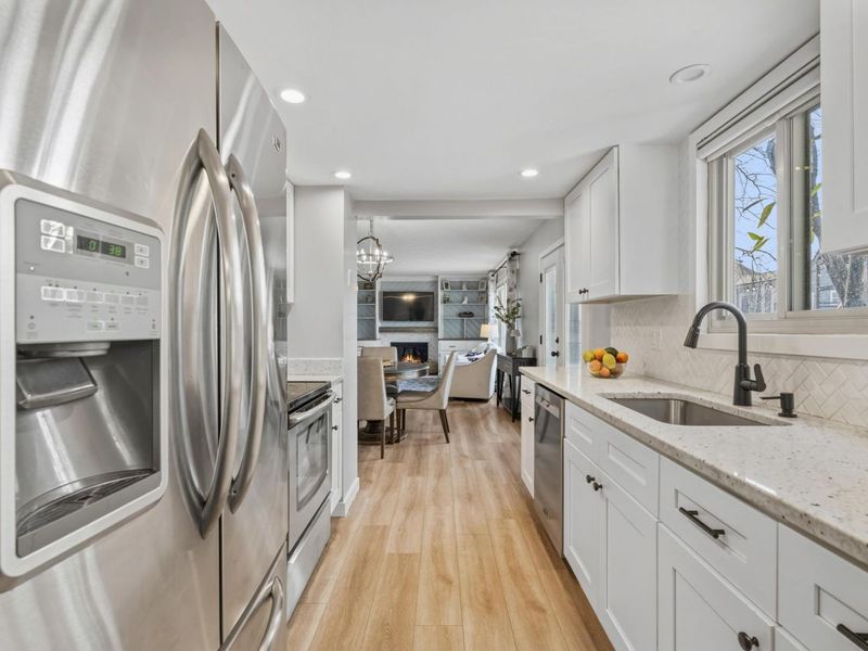 995 Lori Lane, Westerville, OH 43081 Photo 15