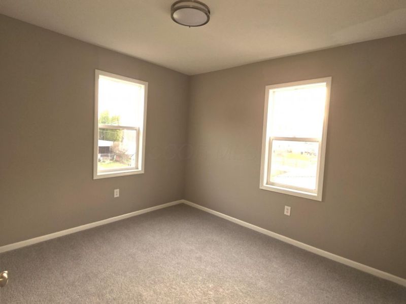 647 E Walnut Street , Lancaster, OH 43130 Photo 5