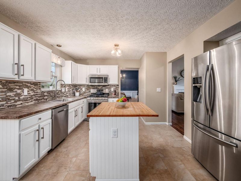 411 Grand Circuit Boulevard, Delaware, OH 43015 Photo 11