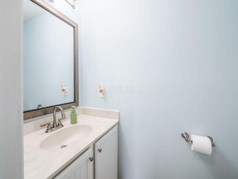 411 Grand Circuit Boulevard, Delaware, OH 43015 Photo 16