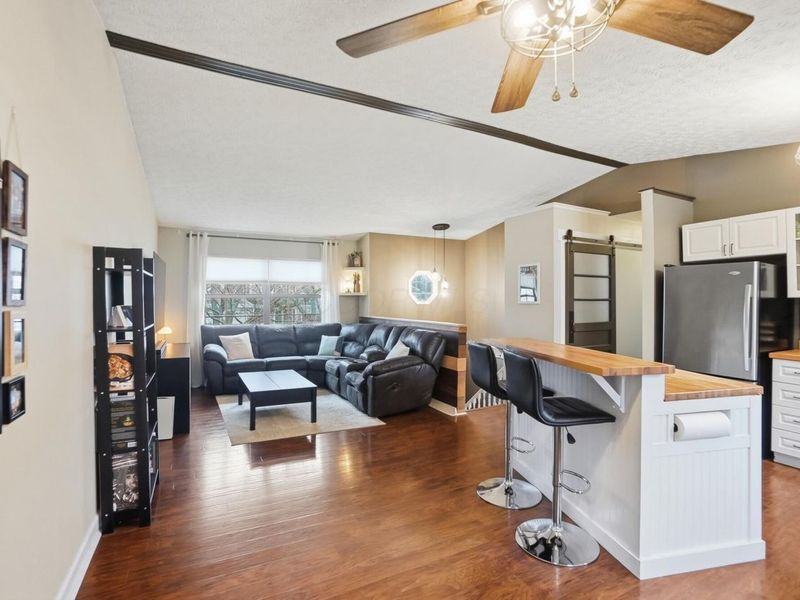 2425 Sanford Drive, Columbus, OH 43235 Photo 11