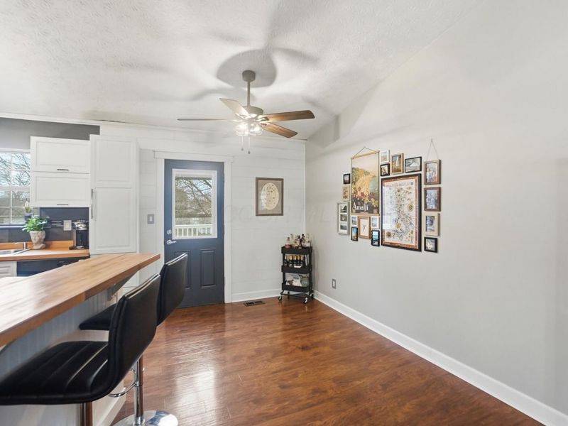 2425 Sanford Drive, Columbus, OH 43235 Photo 9