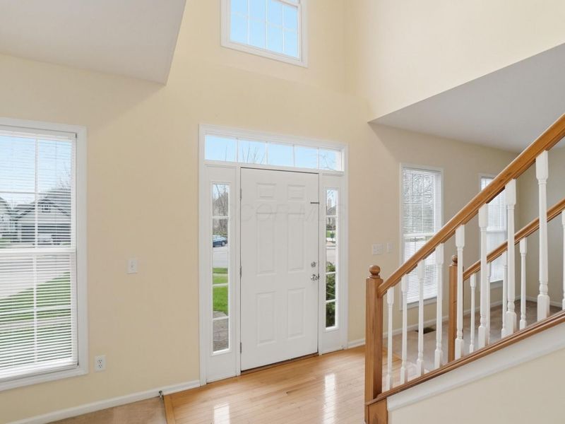 6827 Nolon Court, Dublin, OH 43017 Photo 5