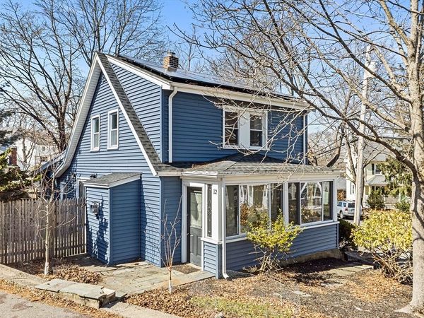 12 Arnold St, Arlington, MA 02476
