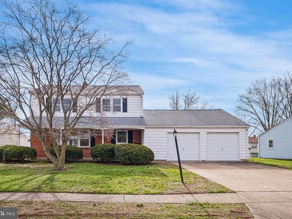 325 E ROOSEVELT AVENUE, NEW CASTLE, DE 19720