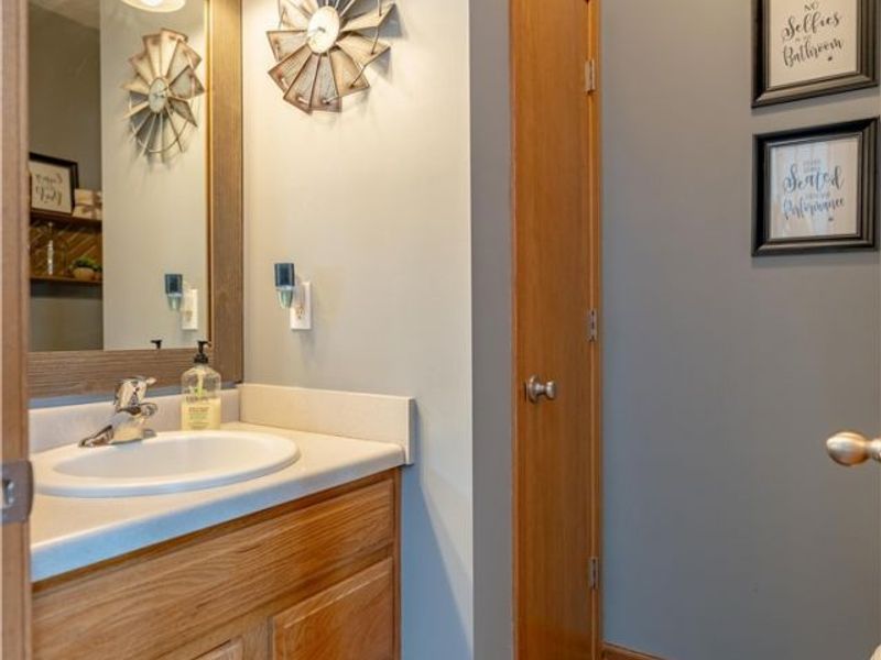 114 Hemlock Avenue, Waynesburg, OH 44688 Photo 29