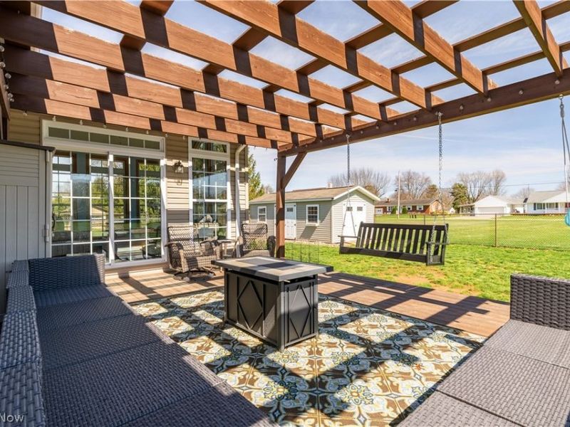 114 Hemlock Avenue, Waynesburg, OH 44688 Photo 9