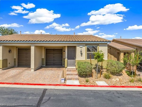 2727 Chinaberry Hill Street , Laughlin, NV 89029