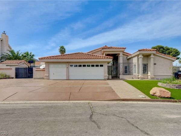 631 Robin Lane, Henderson, NV 89015