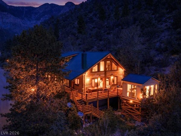 4947 Snow White Road , Mount Charleston, NV 89124