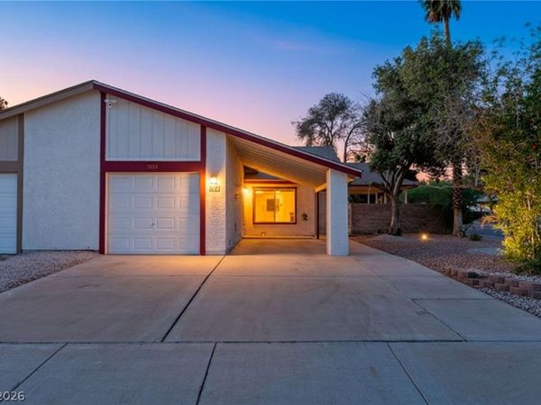 7055 Sylvan Oak Drive, Las Vegas, NV 89147