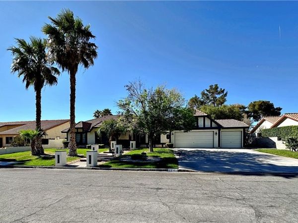 2241 Lucerne Drive, Henderson, NV 89014