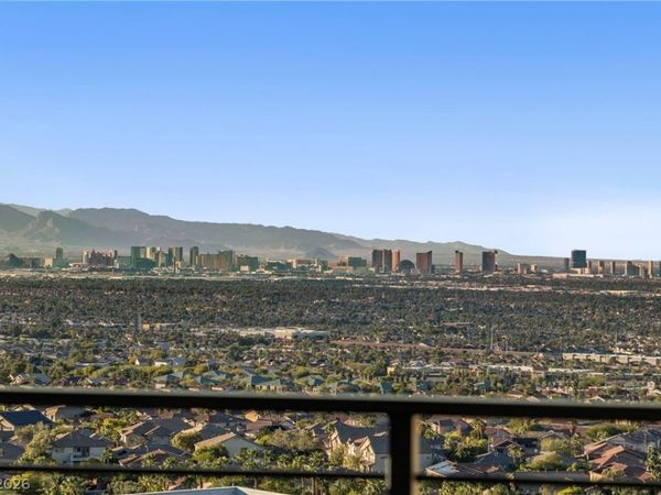 442 Serenity Point Drive, Henderson, NV 89012