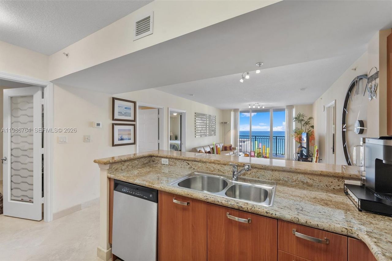 2011 N Ocean Blvd, Unit 1106, Fort Lauderdale, FL 33305 Photo