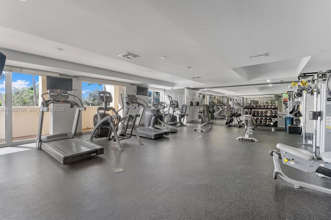 2011 N Ocean Blvd, Unit 1106, Fort Lauderdale, FL 33305 Photo