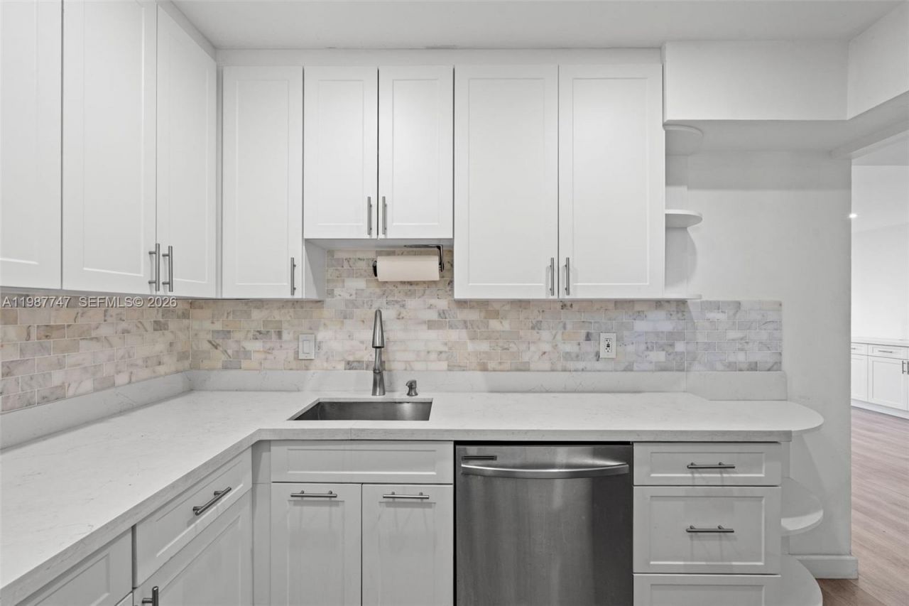 7765 SW 86th St, Unit F2-303, Miami, FL 33143 Photo