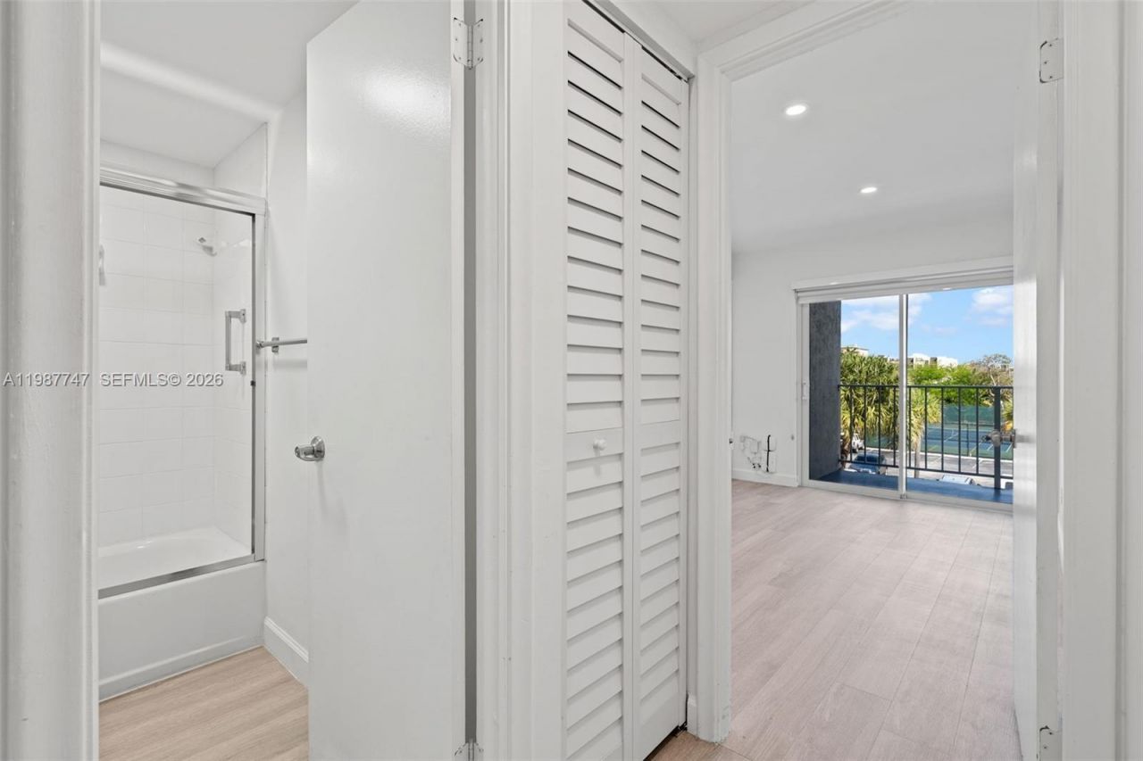 7765 SW 86th St, Unit F2-303, Miami, FL 33143 Photo