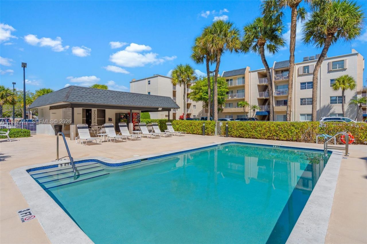 7765 SW 86th St , Unit F2-303, Miami, FL 33143 Photo