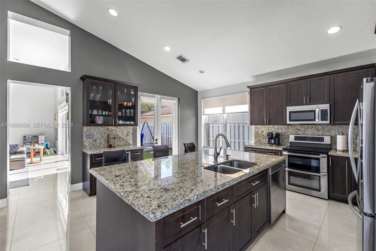 18820 SW 29th St, Miramar, FL 33029 Photo