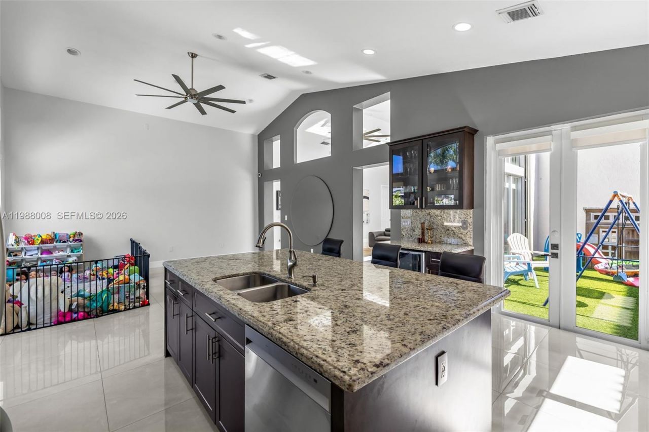 18820 SW 29th St, Miramar, FL 33029 Photo