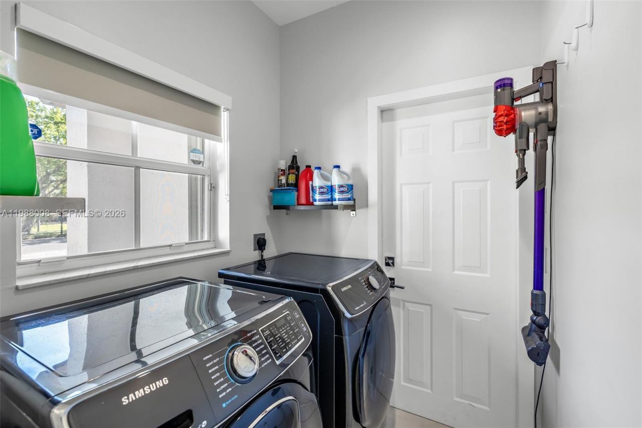 18820 SW 29th St, Miramar, FL 33029 Photo