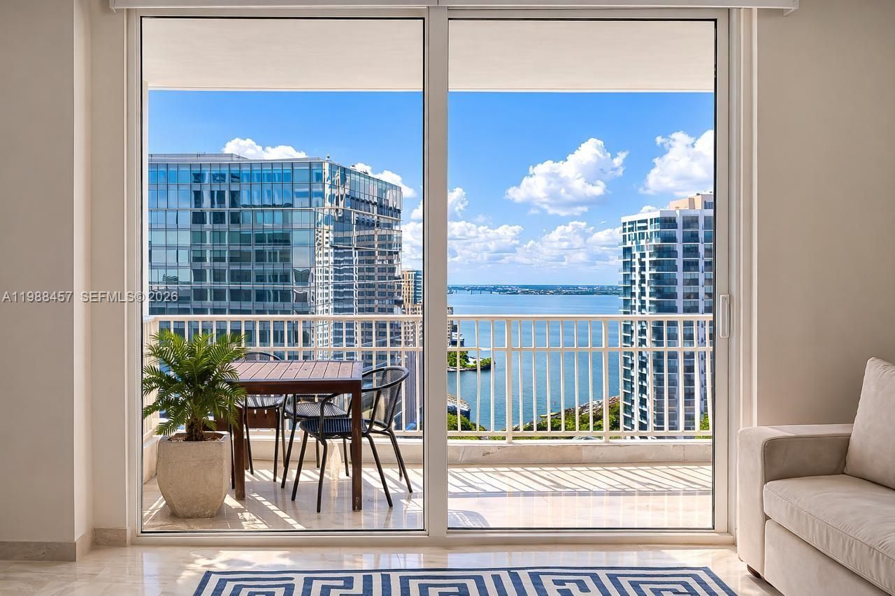 701 Brickell Key Dr , Unit 1611, Miami, FL 33131 Photo