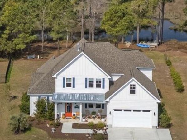422 Lanyard Drive, Newport, NC 28570