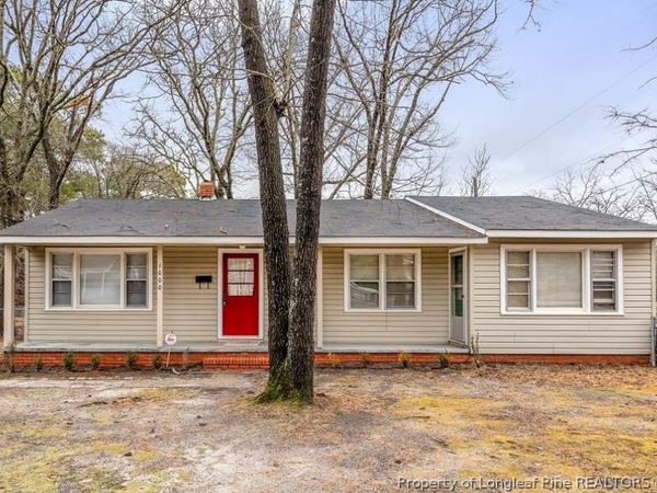 1000 Ivy Road , Fayetteville, NC 28303