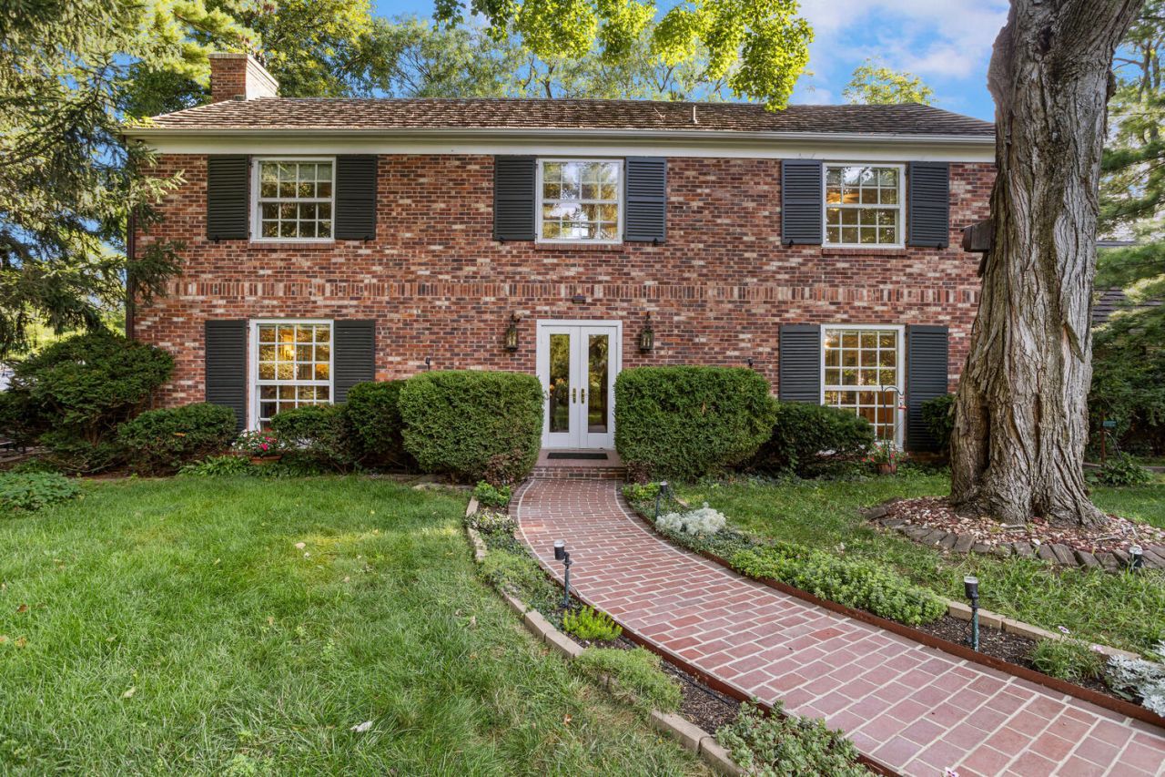 812 Dodds Drive, Champaign, IL 61820