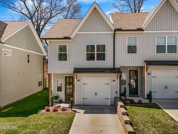 8423 Whisper Lane, Powell, TN 37849