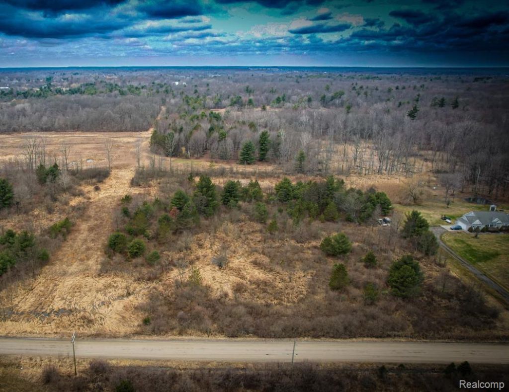 398 Pine Ridge Road, Saint Clair Township, MI 48079 Main Photo