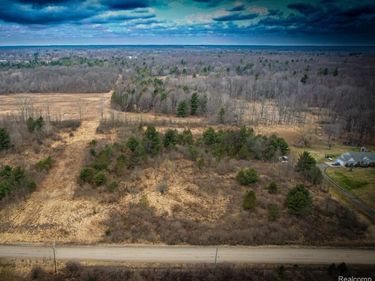 398 Pine Ridge Road, St. Clair Twp, MI 48079