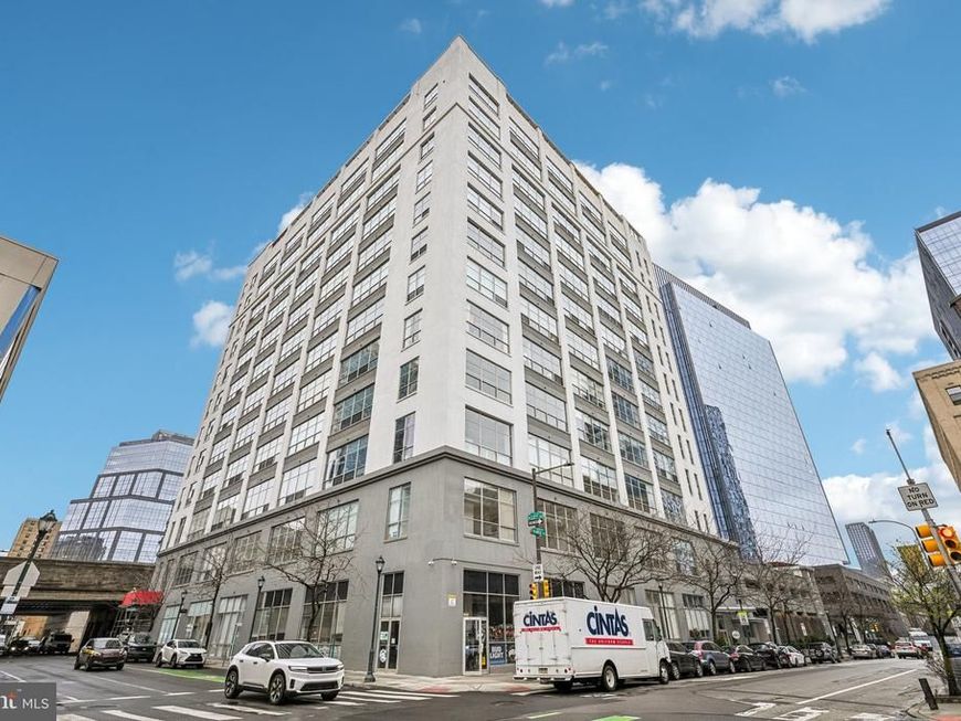 2200 28 Arch Street, Unit 404, Philadelphia, PA 19103 Main Photo