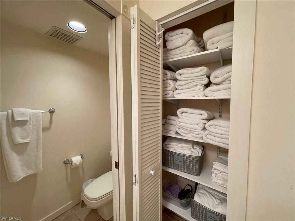 254 6th Ave S, Unit 8, Naples, FL 34102 Photo