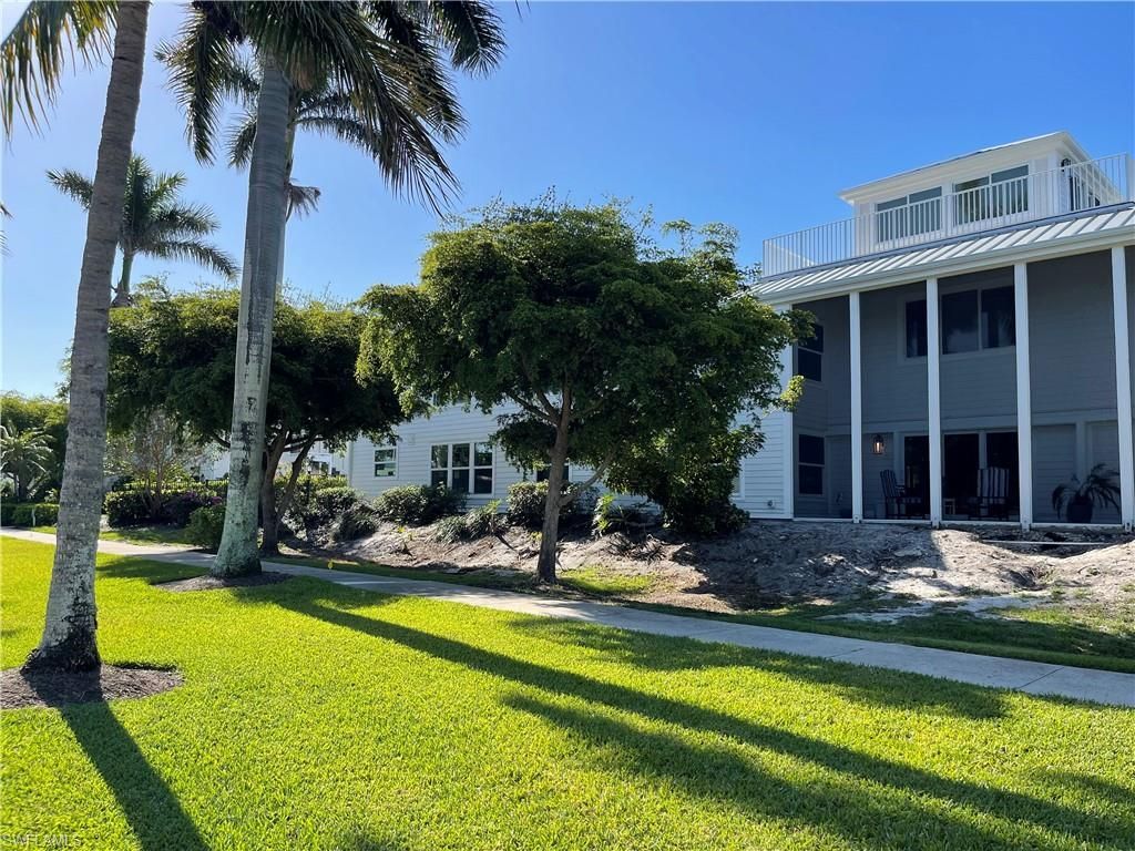 254 6th Ave S, Unit 8, Naples, FL 34102 Photo