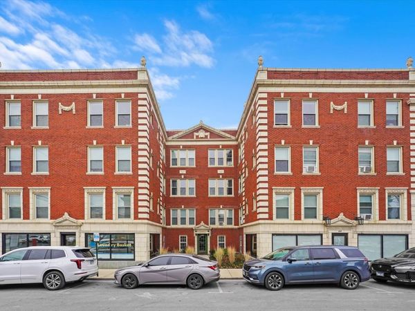 411 Beloit Avenue , Unit 3S, Forest Park, IL 60130