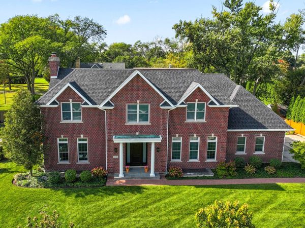 1024 Prairie Lawn Road , Glenview, IL 60025