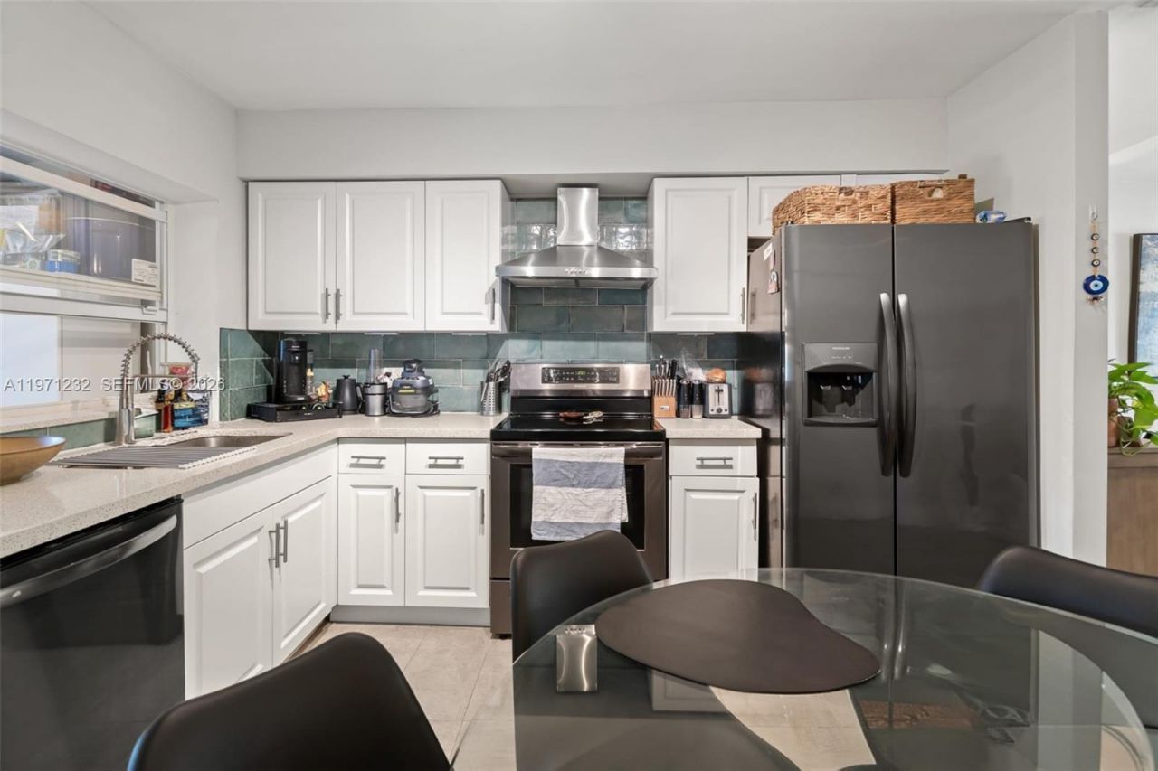 265 NE 116th St, Miami, FL 33161 Photo
