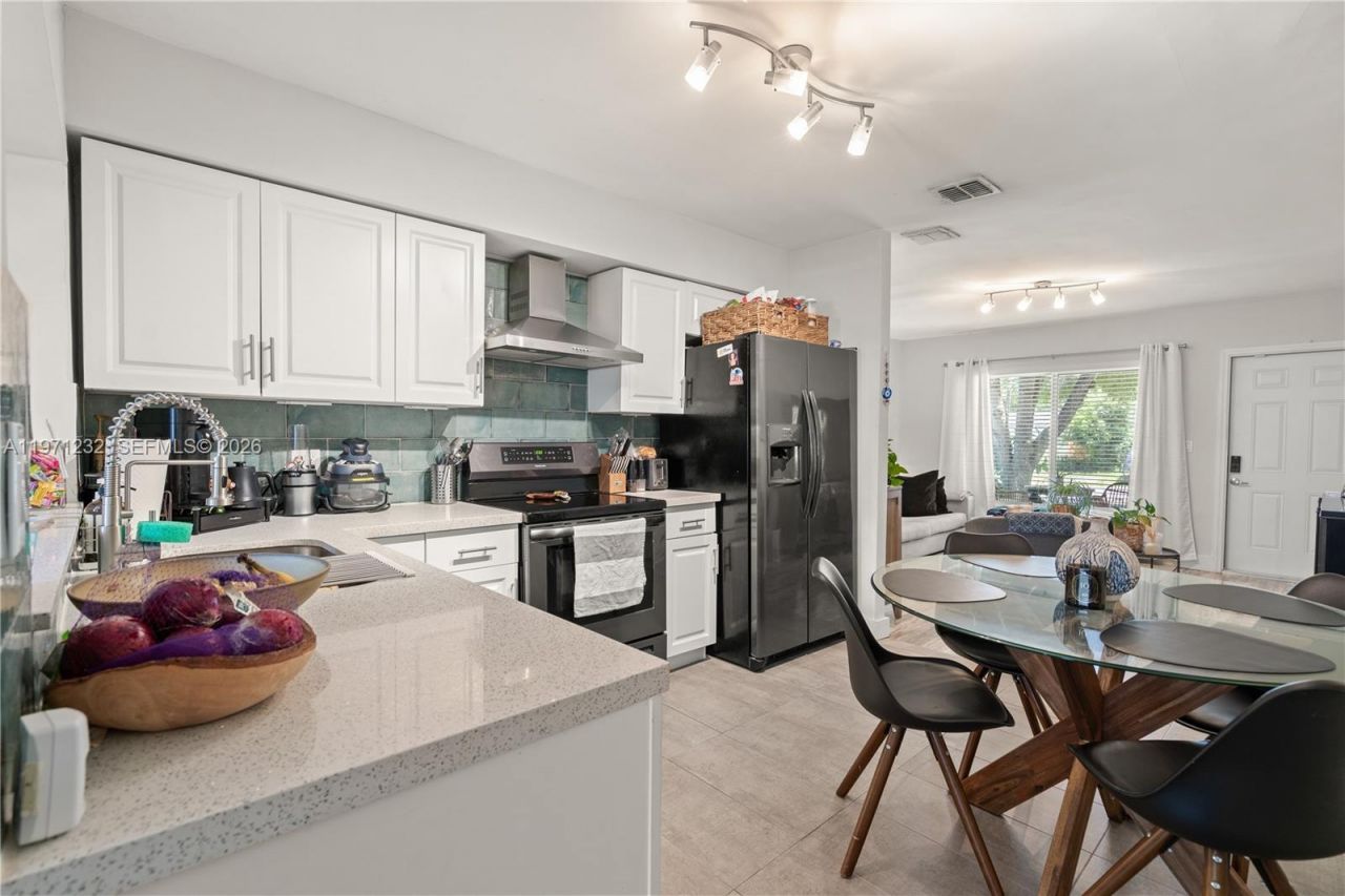 265 NE 116th St, Miami, FL 33161 Photo