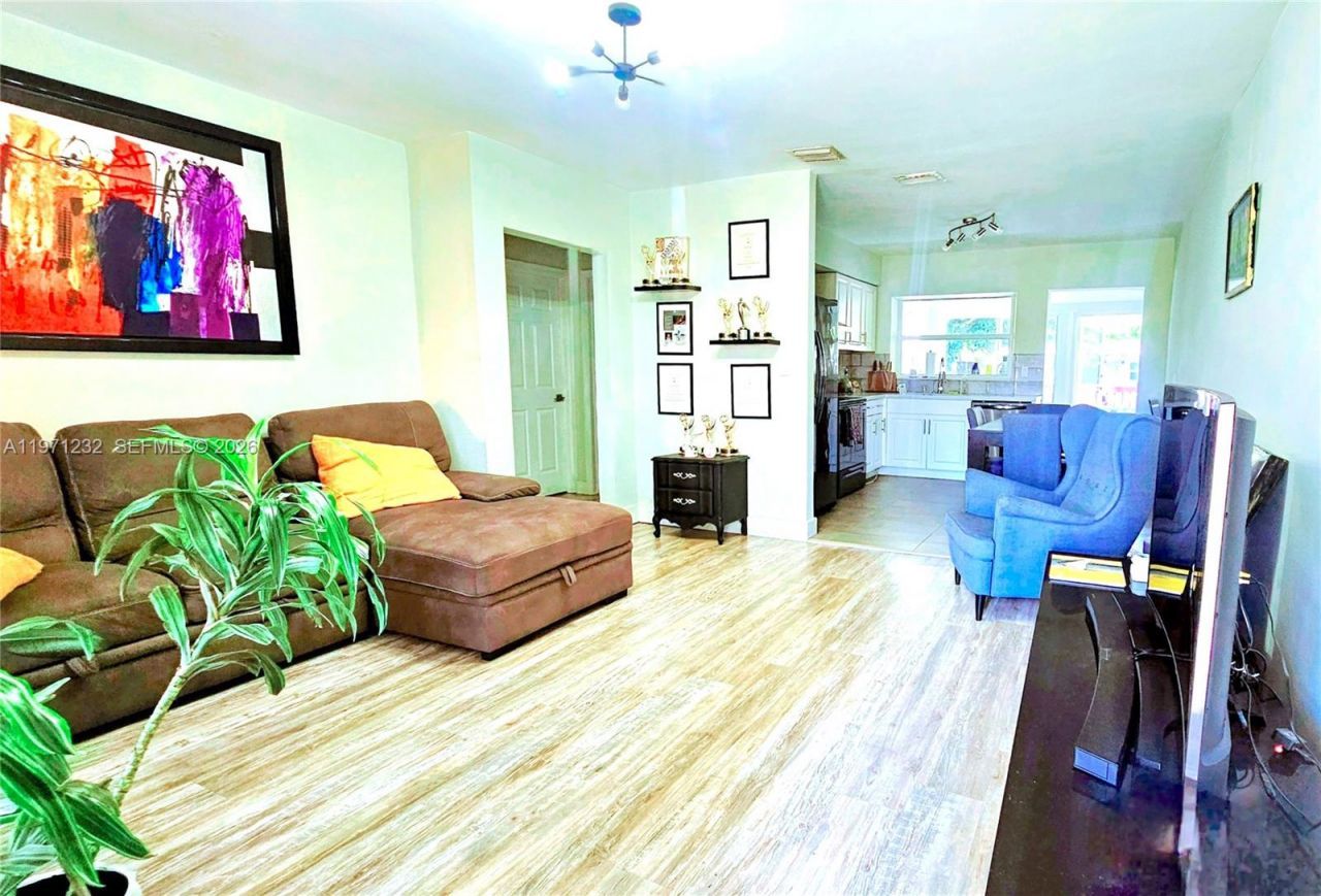 265 NE 116th St, Miami, FL 33161 Photo