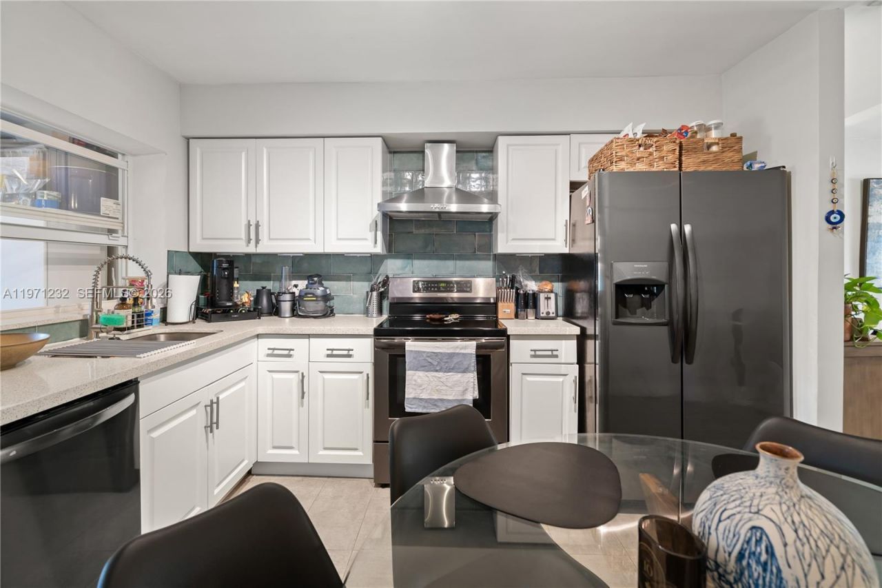 265 NE 116th St, Miami, FL 33161 Photo