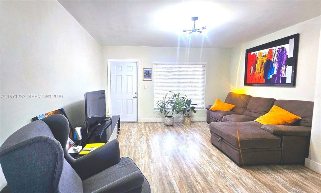 265 NE 116th St, Miami, FL 33161 Photo