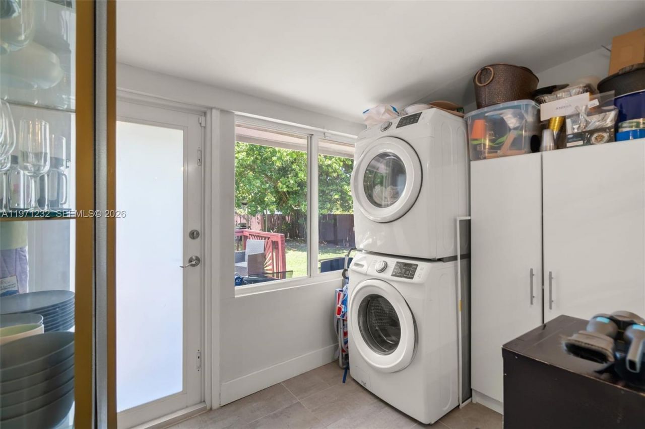 265 NE 116th St, Miami, FL 33161 Photo