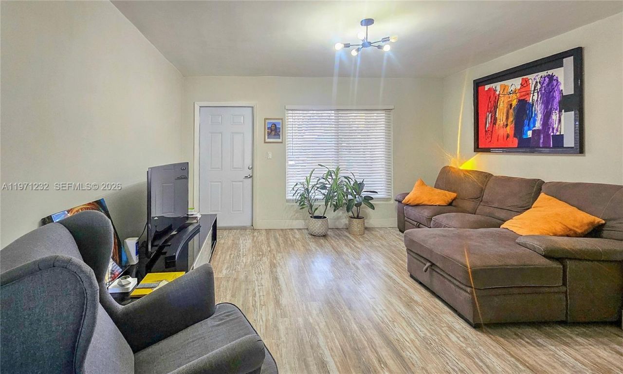 265 NE 116th St, Miami, FL 33161 Photo