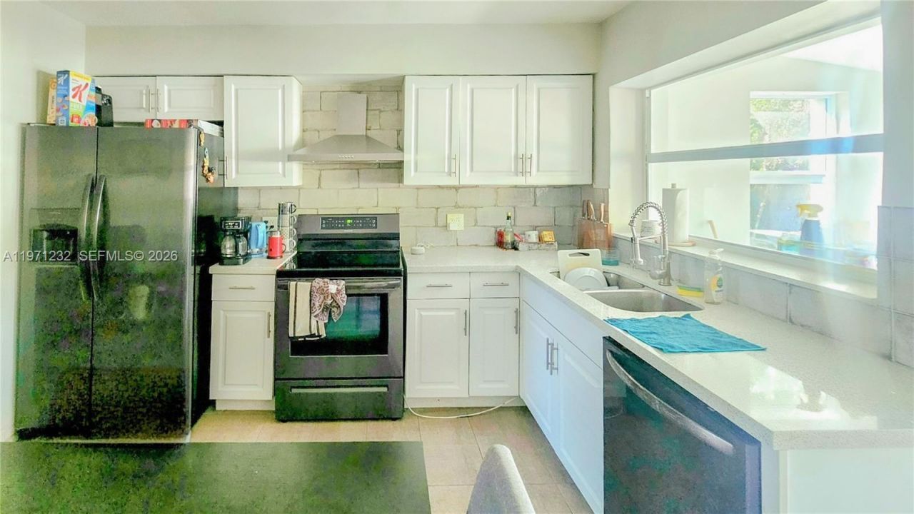 265 NE 116th St, Miami, FL 33161 Photo