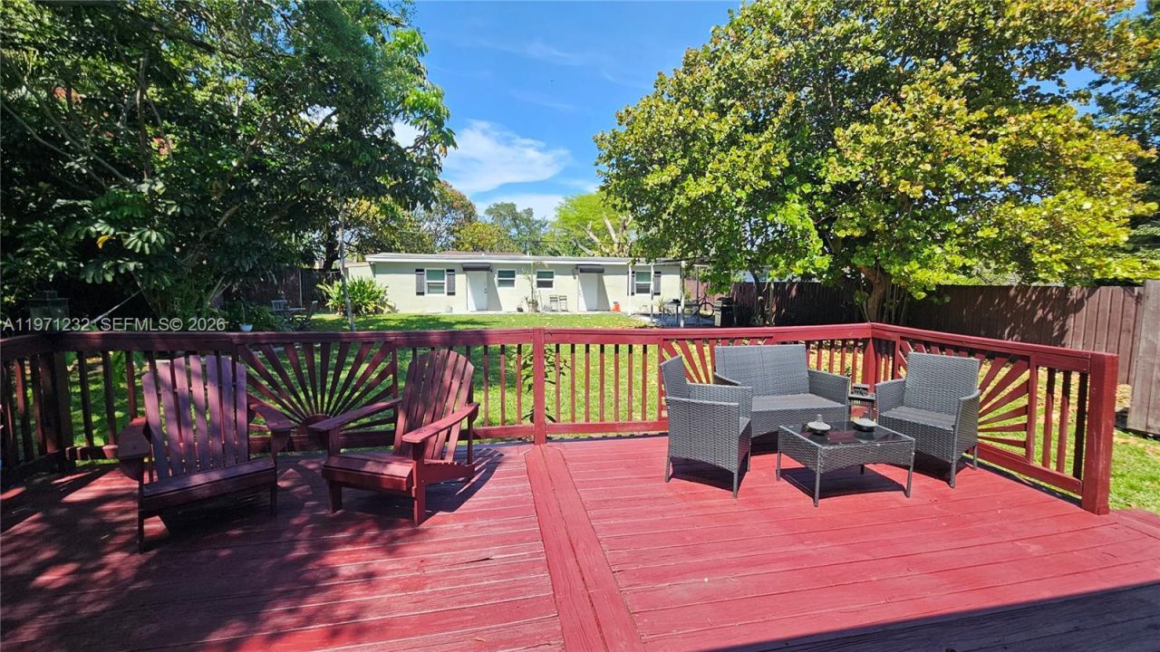 265 NE 116th St, Miami, FL 33161 Photo