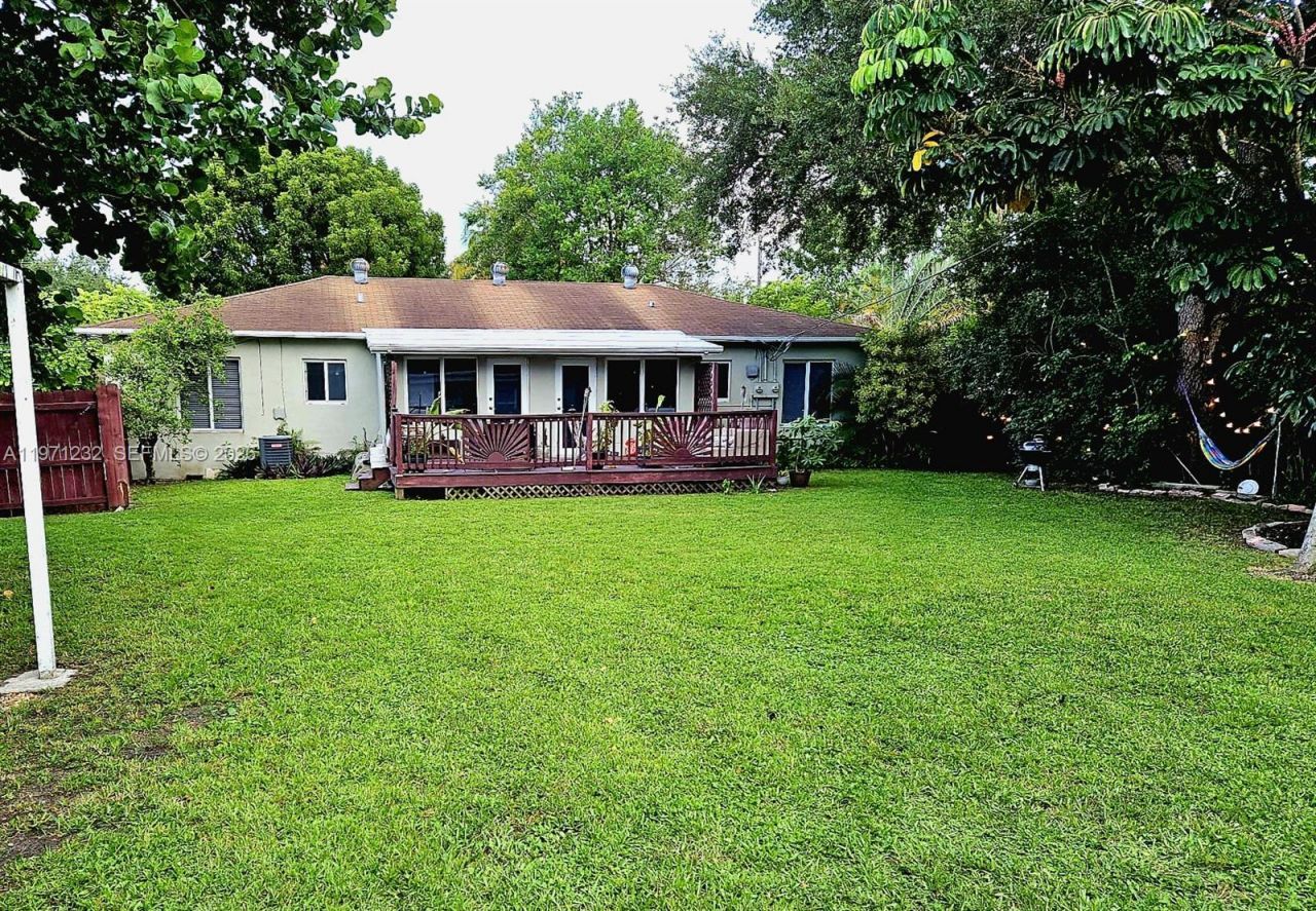 265 NE 116th St, Miami, FL 33161 Photo